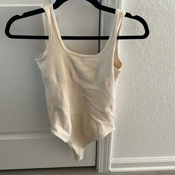 OQQ bodysuit - Picture 3 of 3